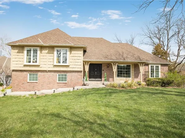 608 NW 42nd Ter, Kansas City, MO 64116