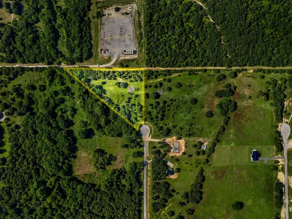 355 Trailride Ln, Nocona, TX 76255