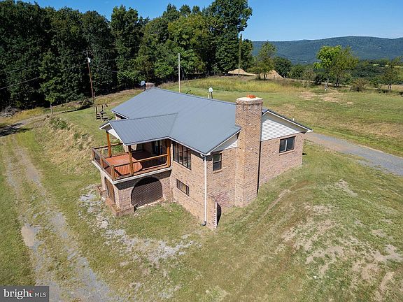 3rd image of 2520 Ridge Rd