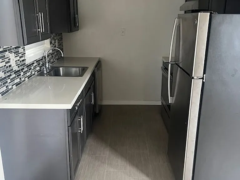1246 Ashby Ave — Photo 5
