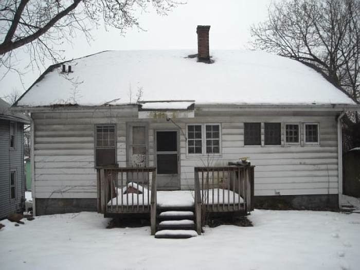 2nd image of 1399 Pondview Ave