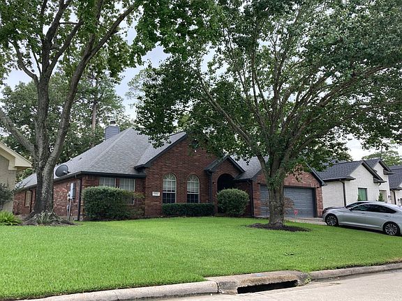3rd image of 8314 Cross Country Dr