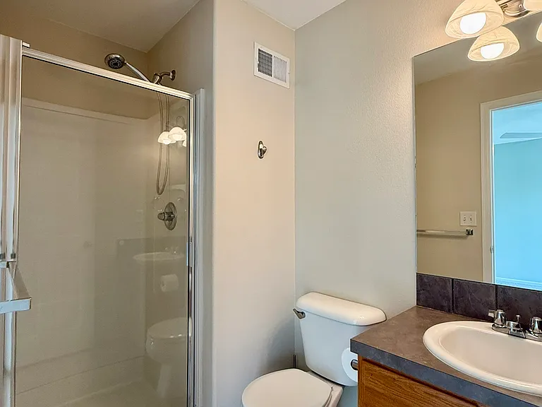 Bedroom 2 Bathroom