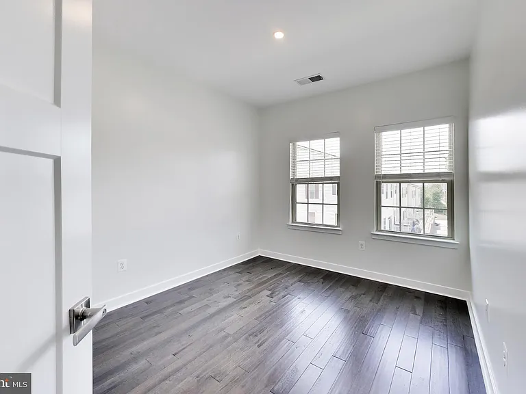 8012 Spring Arbor Dr — Photo 24