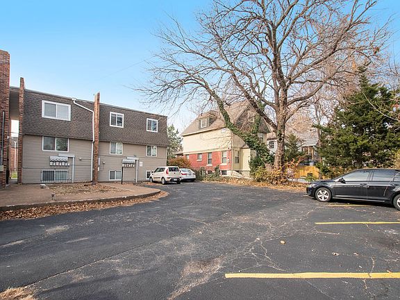 3rd image of 3739 Wyandotte St #7
