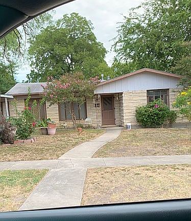 3rd image of 419 Beryl Dr