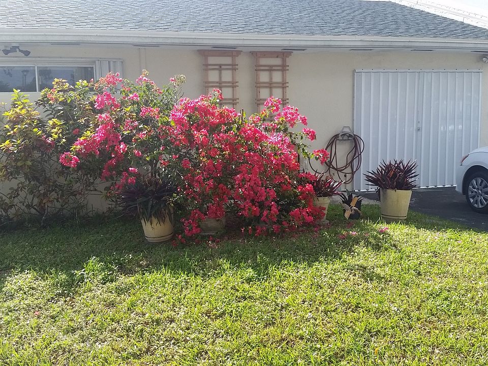 2nd image of 11500 SW 81st Ter #1