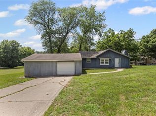 7816 N Broadway St, Kansas City, MO 64118