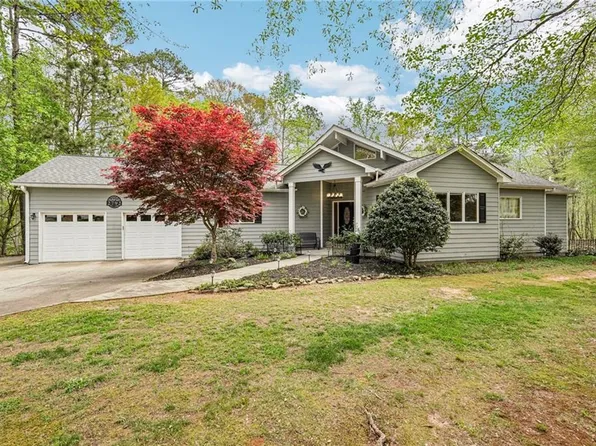 2792 Cliffview Dr SW, Lilburn, GA 30047
