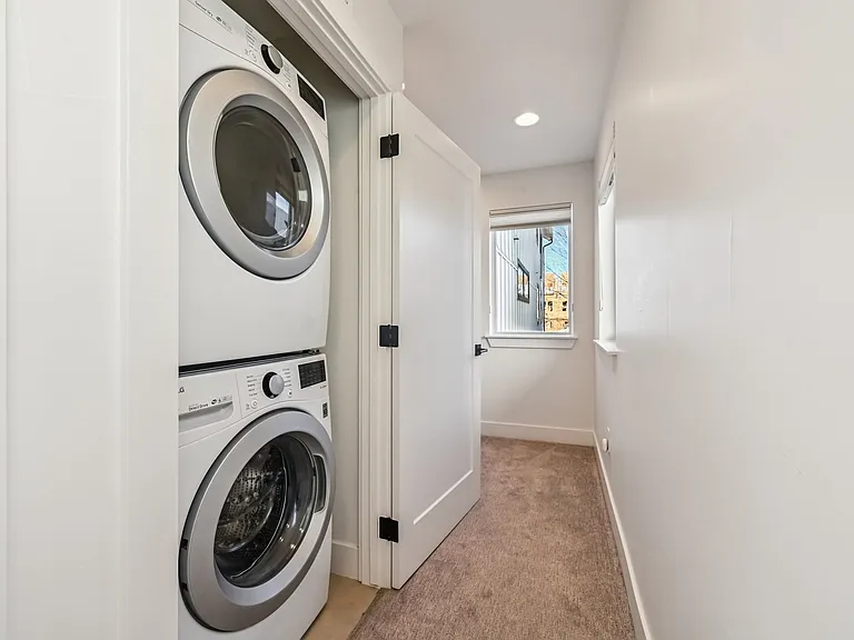 1580 N Lowell Blvd #2 — Photo 23