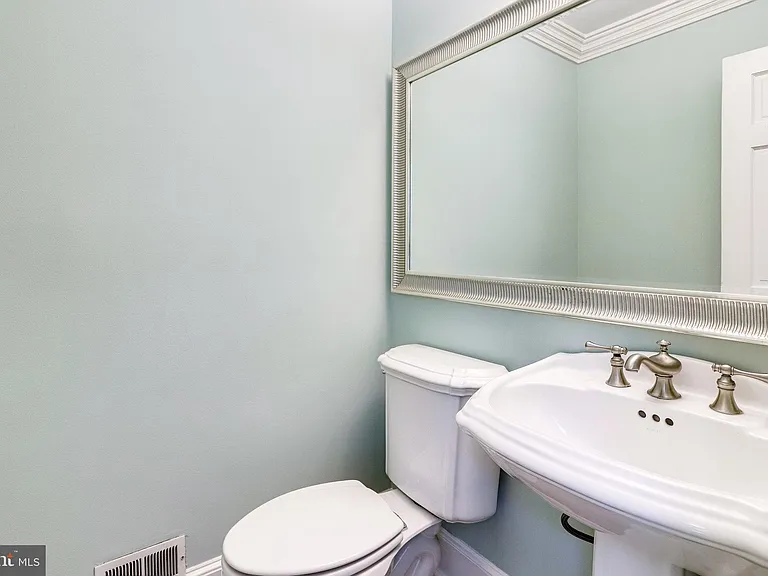 2428 S Walter Reed Dr #A — Photo 11