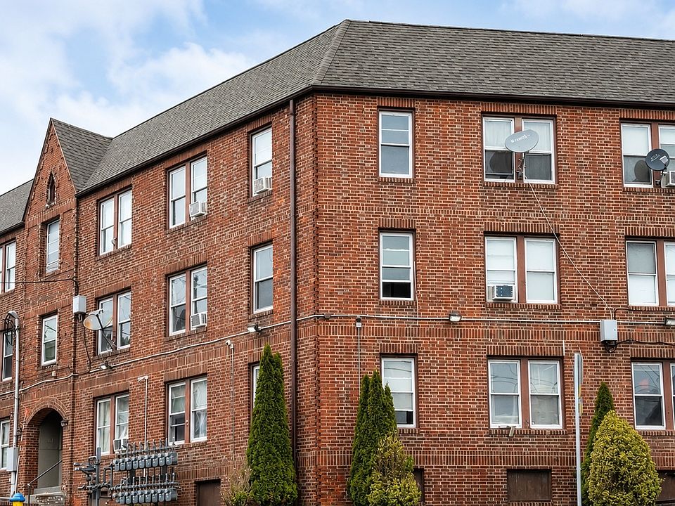 1st image of 50 Johnson St #2N
