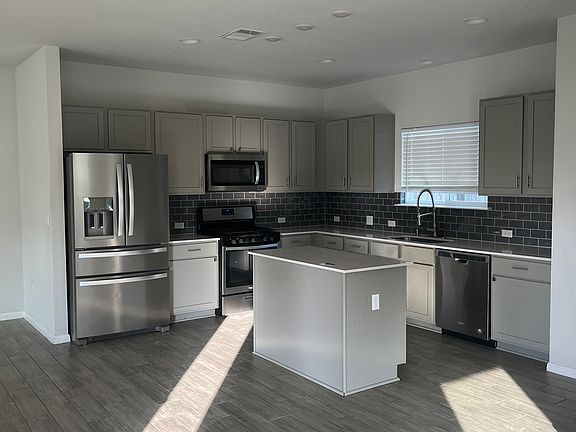 5th image of 6212 Belgrave Dr