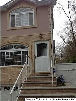 2nd image of 30 Maxie Ct
