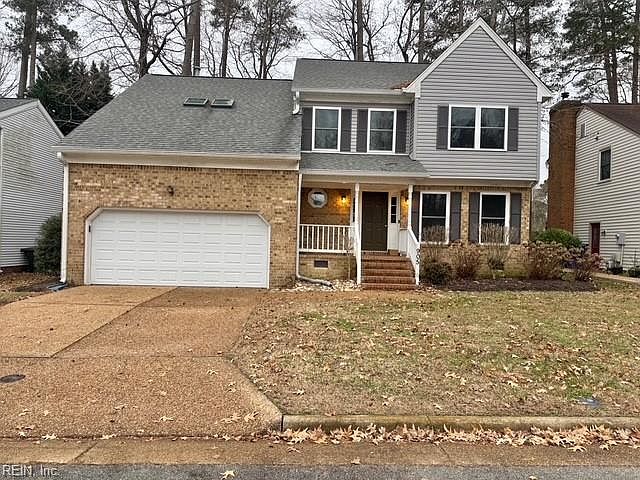 1st image of 905 Edgewater Dr