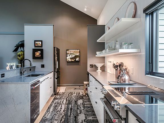 17 Juniper Meadow Road