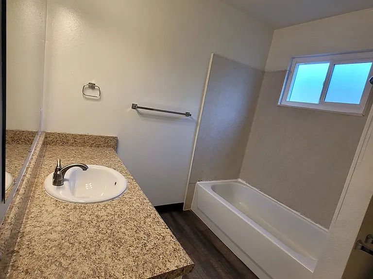 4949 N Gearhart Ave — Photo 31