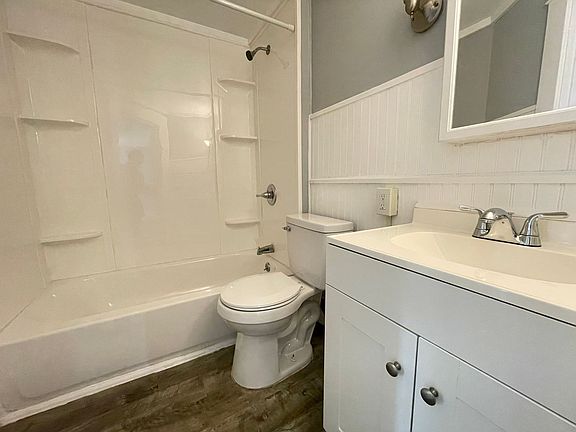 5th image of 200 Reed St #2