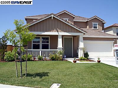 1st image of 449 Girard Dr
