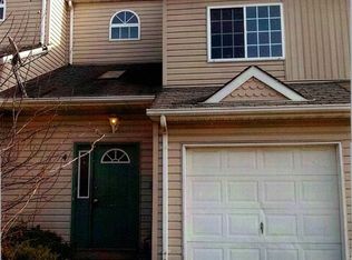 4 Sage Dr, Lumberton, NJ 08048