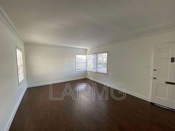 3rd image of 628 N Spaulding Ave
