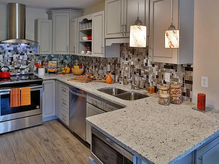 5240 S Shalom Park Cir — Photo 23