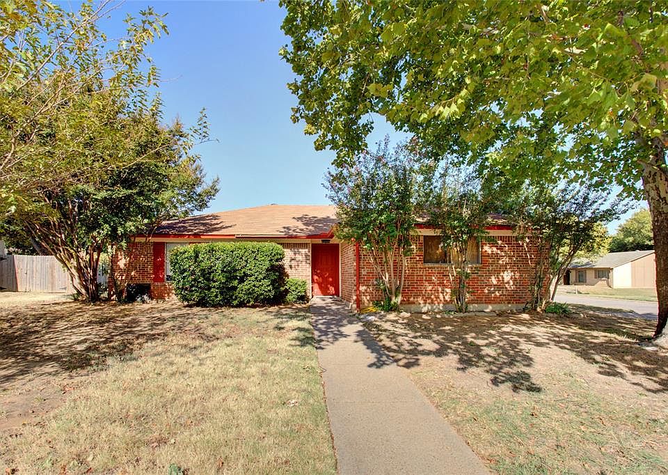 1st image of 5800 Willow Valley Dr