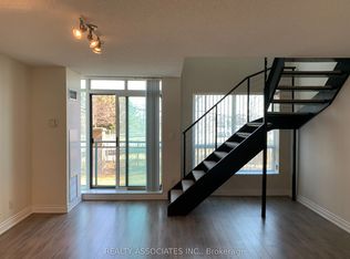 51 Baffin Ct #303, Richmond Hill, ON L4B 4P6