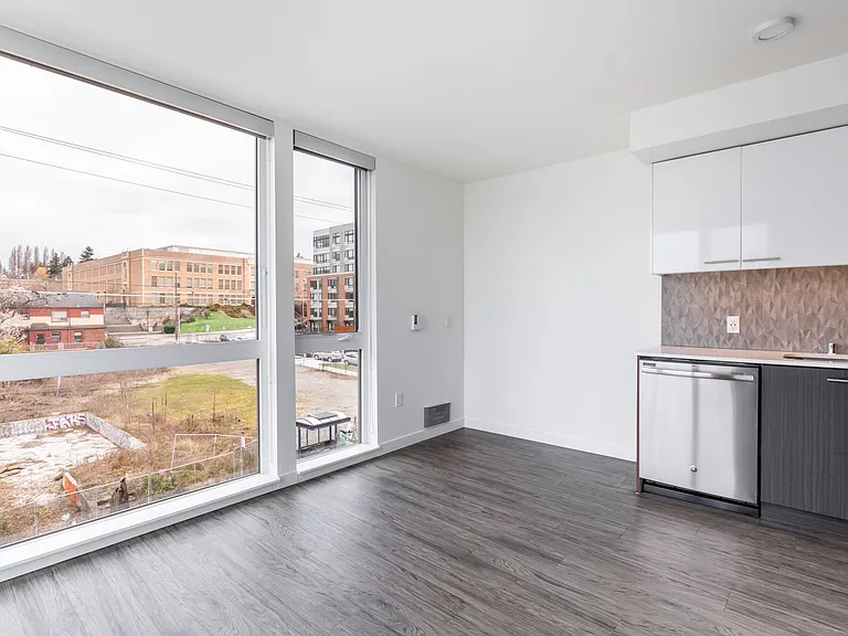 Mio Apartments — Photo 35