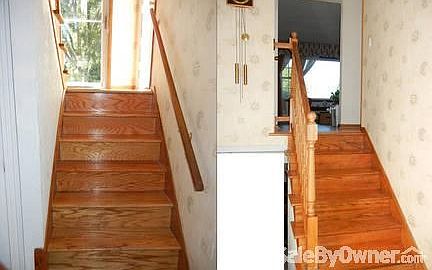 New stairs go up and down (R/L)
						:
						Cedar stairs with railing