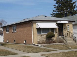 8622 Palmer St, River Grove, IL 60171