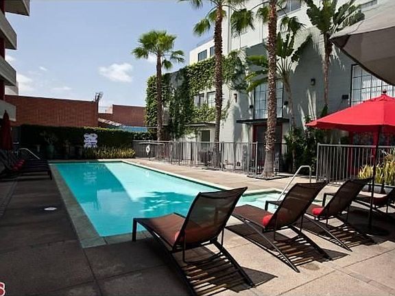 2nd image of 420 S San Pedro St APT 403
