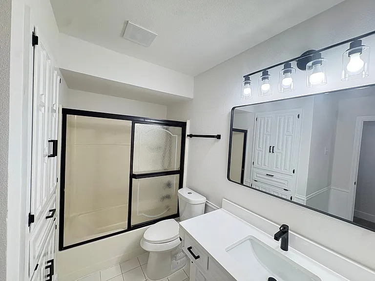3802 Roan Cir — Photo 7