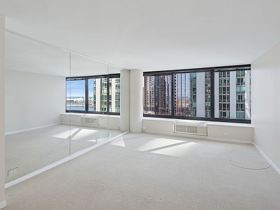 5th image of 155 N Harbor Dr APT 805