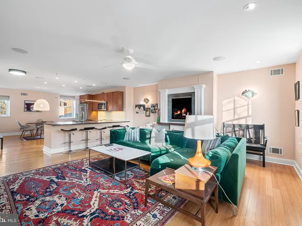 1023 Clinton St #306, Philadelphia, PA 19107