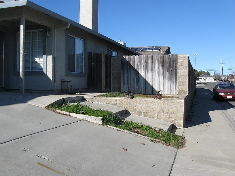 1st image of 1131 Martinson Dr