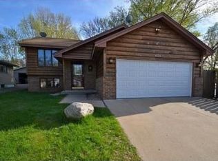 938 42 1/2 Ave NE, Columbia Heights, MN 55421