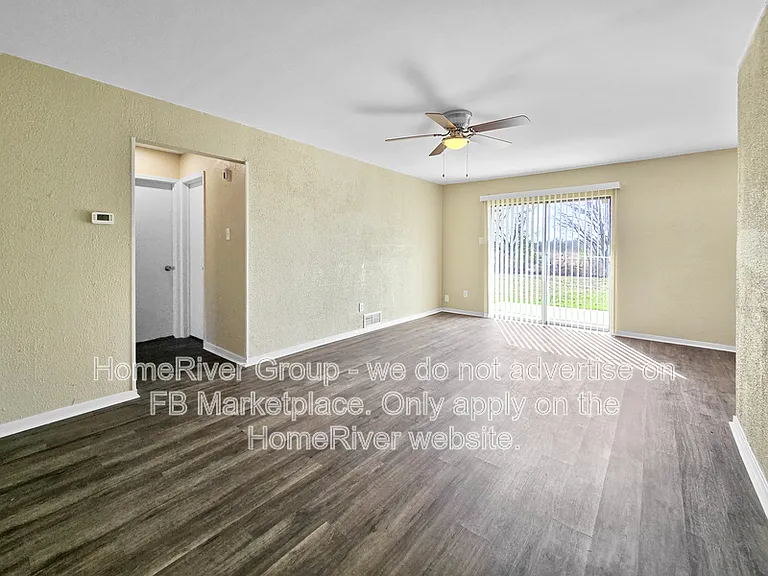 7453 Darien St — Photo 6