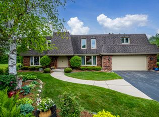 15625 Mark Dr, Brookfield, WI 53005