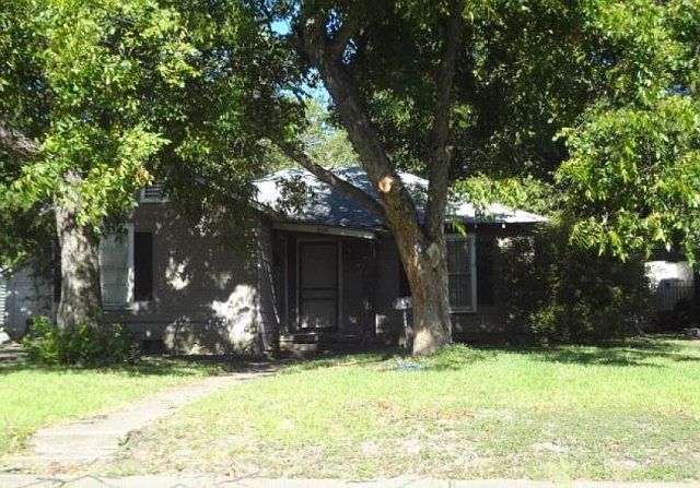 1st image of 2601 Cumberland Ave