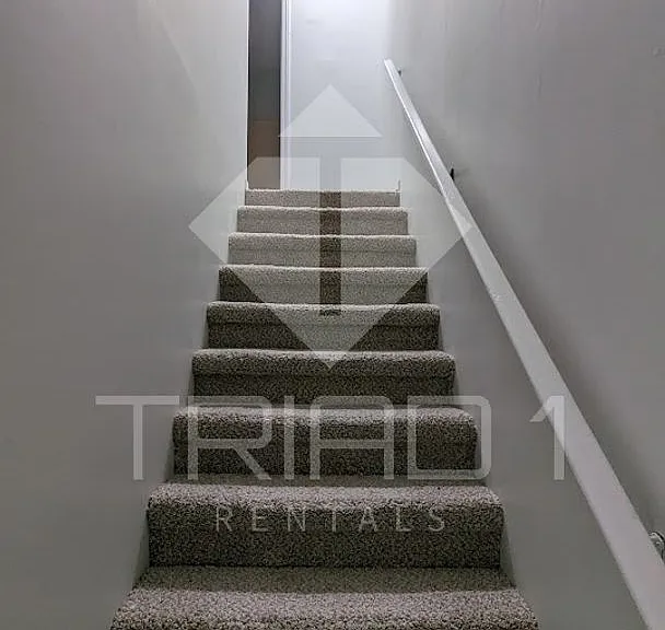 Mosby Townhouses - G — Photo 49