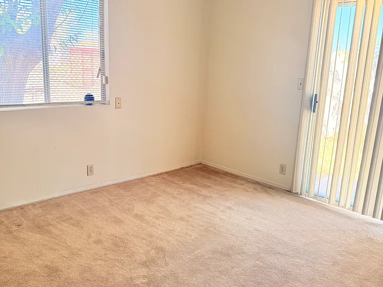 8913 Fir Ave — Photo 4
