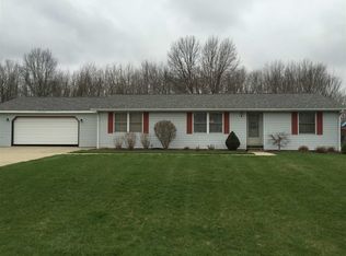 12445 N Creek Bend Ln, Milford, IN 46542
