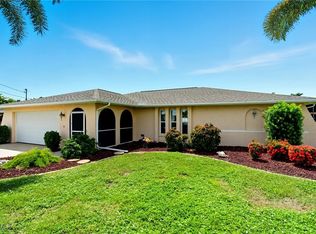 5252 Seminole Ct, Cape Coral, FL 33904