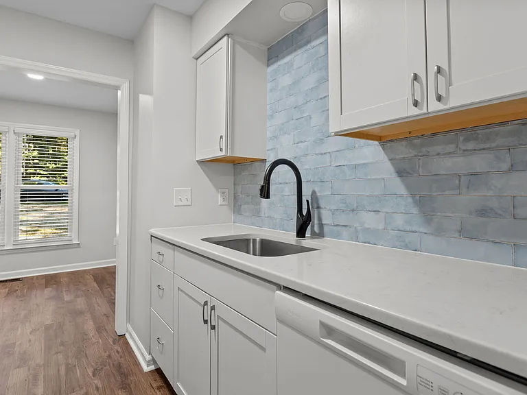5375 Wayne St #C — Photo 12