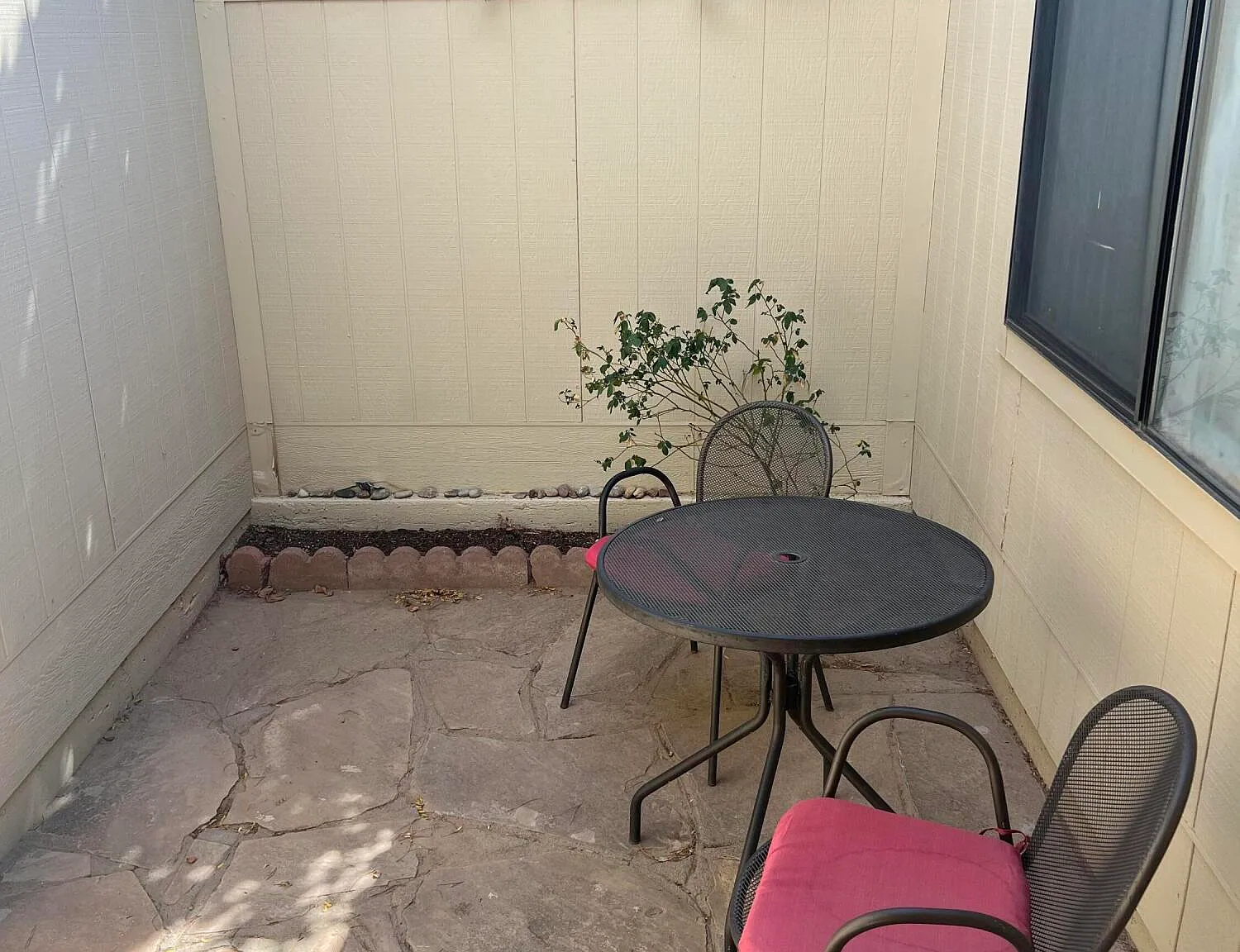 2 bed, 2.0 bath, 970 sqft, $1,750 — Photo 4
