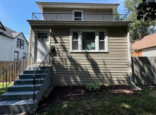 906 S 10th Ave, Maywood, IL 60153