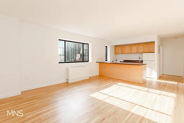 Rented by MNS Marketing | media 7