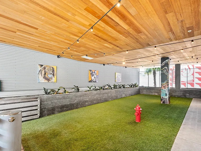 Onsite Dog Run at L Seven Apartments in San Francisco, CA 94103