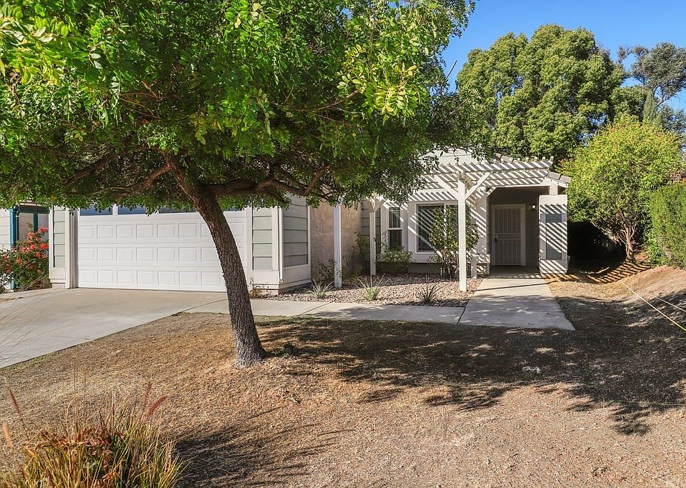 1st image of 39511 Sunrose Dr